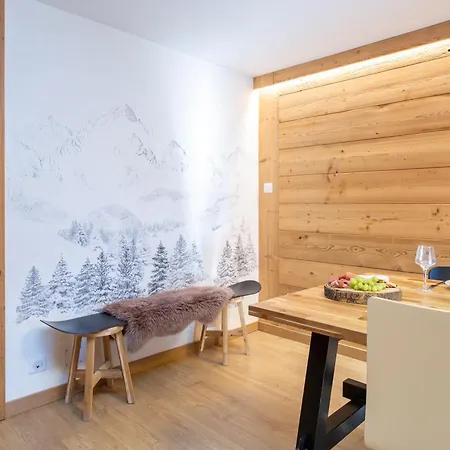 Comfortable And Spacious Apartment *